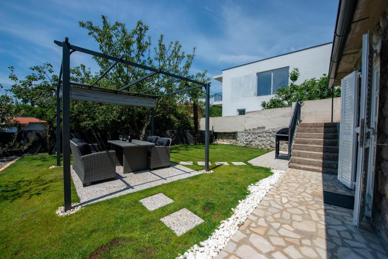 Apartman Noa Kastav Buitenkant foto